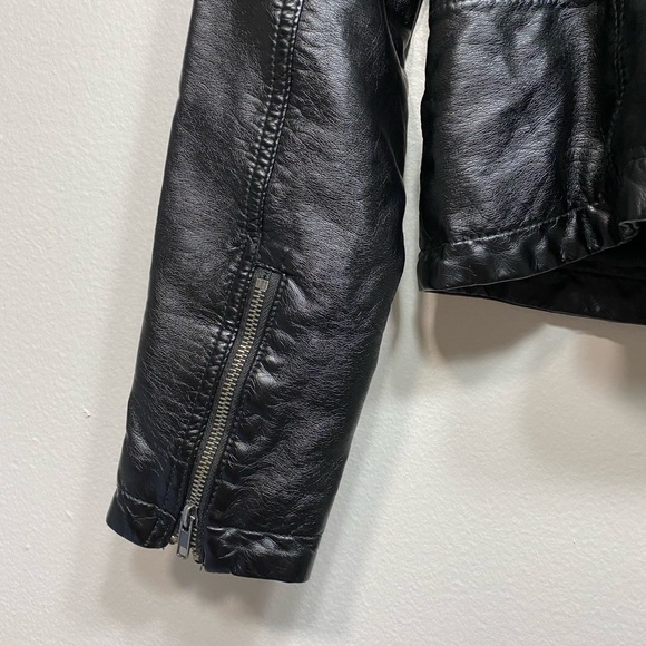Free People Vegan Leather Moto Jacket Size 6 - Picture 8 of 10